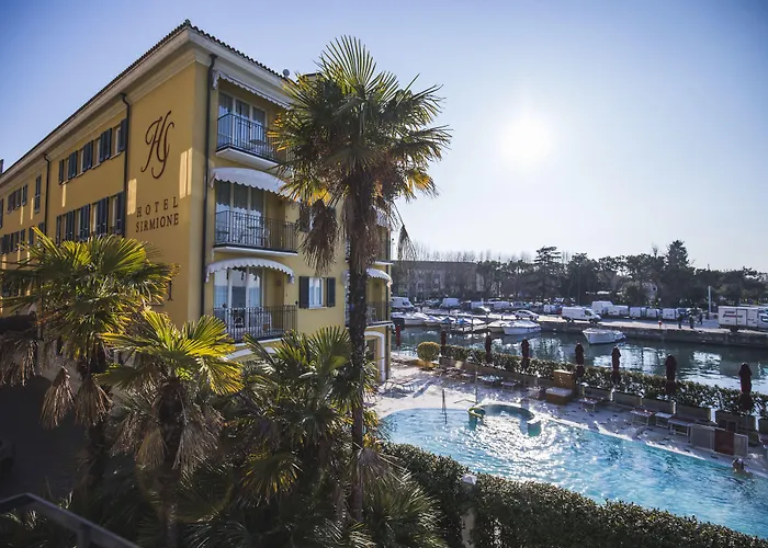Hotel Jacuzzi: Hotel Sirmione Terme