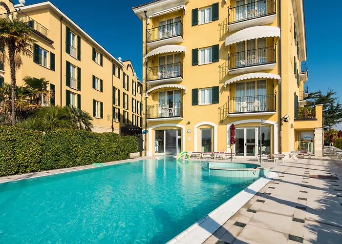 Hotel Jacuzzi: Hotel Sirmione Terme